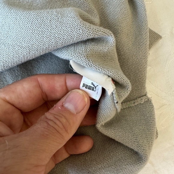 Puma Men's Gray‎ V-Neck Golf Sweater Vest Size X-Large Green Logo Outdoor Active - Picture 9 of 10